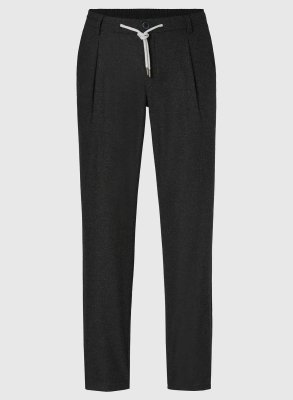 HILTL-Tani 26655-09_01